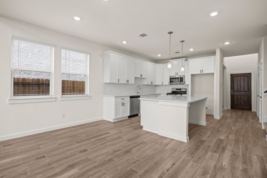 Furnished interior view inside a new home in Creekhaven, Rosharon (Image 8).