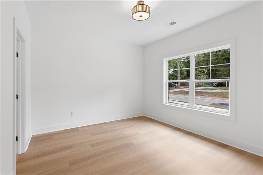Spacious, unfurnished interior of a new home in , Smyrna (Image 40).