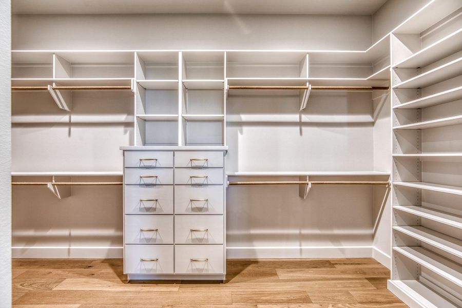 Spacious, unfurnished interior of a new home in , Chappell Hill (Image 35).
