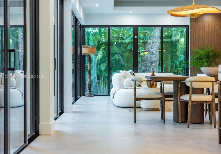 Community amenities in , Biscayne Park (Image 48).