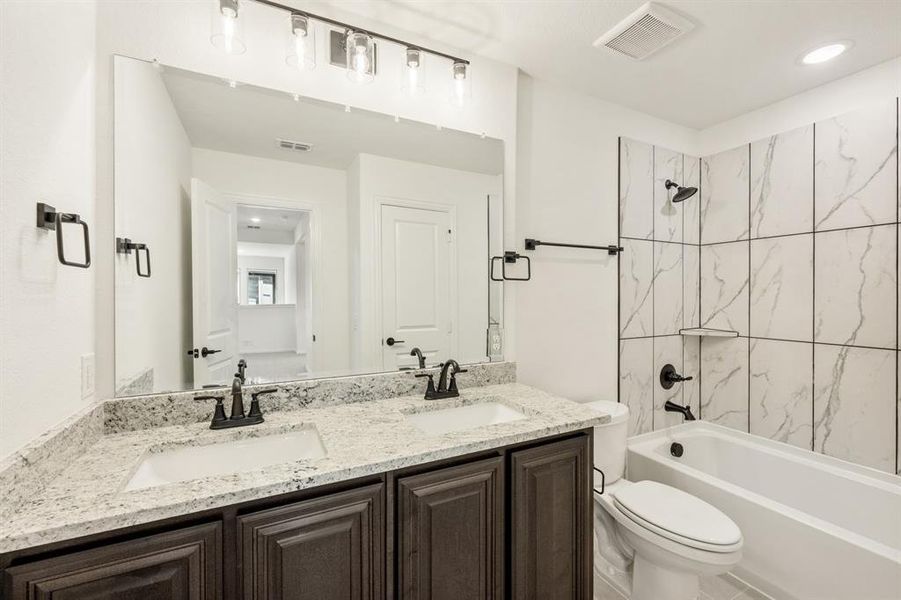 Furnished interior view inside a new home in Abe's Landing, Granbury (Image 14). Furnished interior view inside a new home in Abe's Landing, Granbury (Image 14).