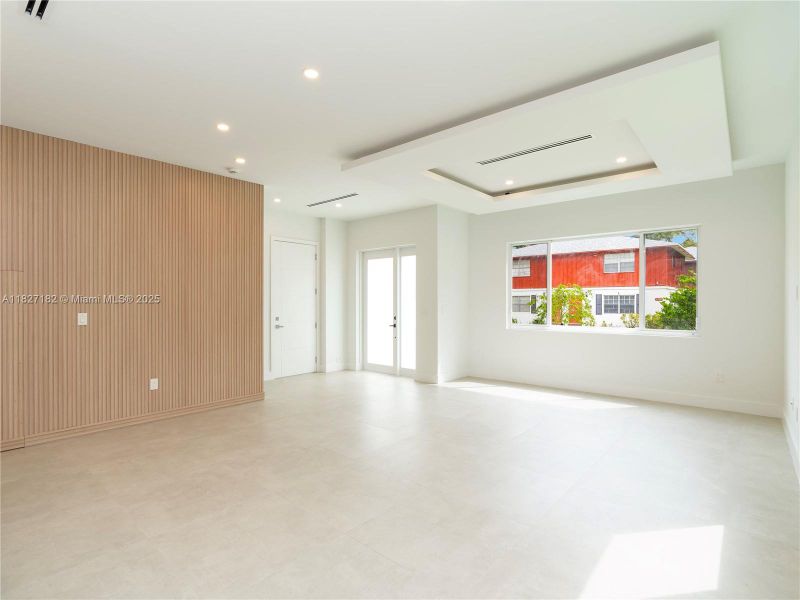 Spacious, unfurnished interior of a new home in , Fort Lauderdale (Image 13). Spacious, unfurnished interior of a new home in , Fort Lauderdale (Image 13).