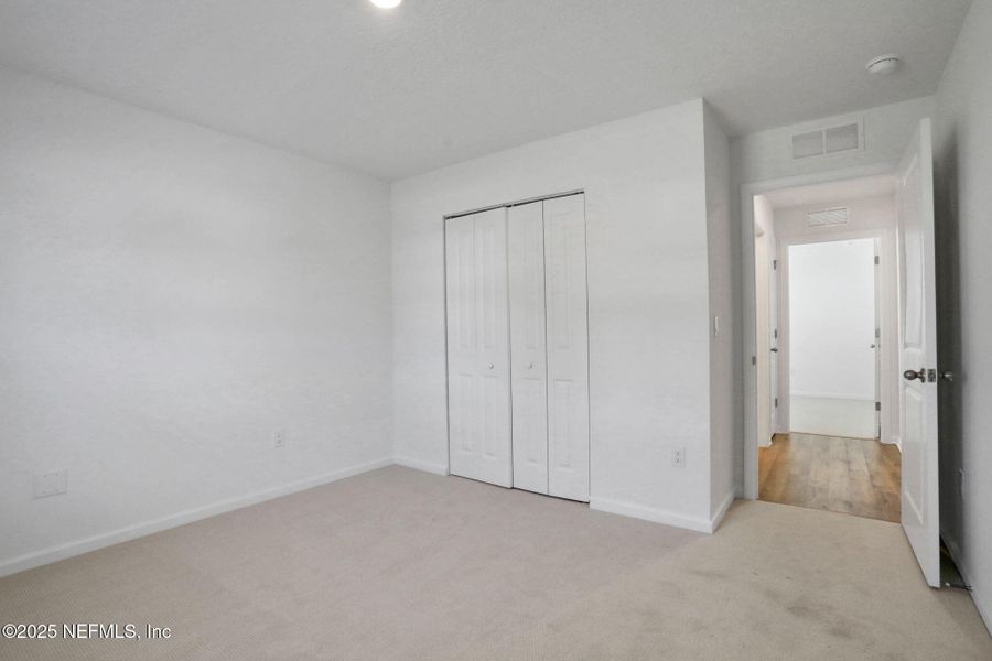 Spacious, unfurnished interior of a new home in Cordova Palms, St. Augustine (Image 27).