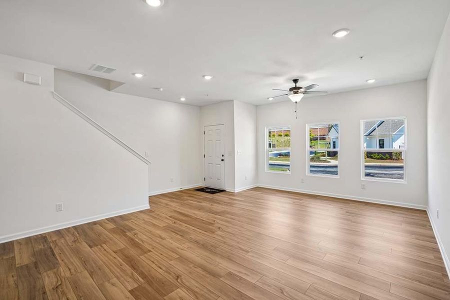Spacious, unfurnished interior of a new home in Laurelwood, Douglasville (Image 29). Spacious, unfurnished interior of a new home in Laurelwood, Douglasville (Image 29).