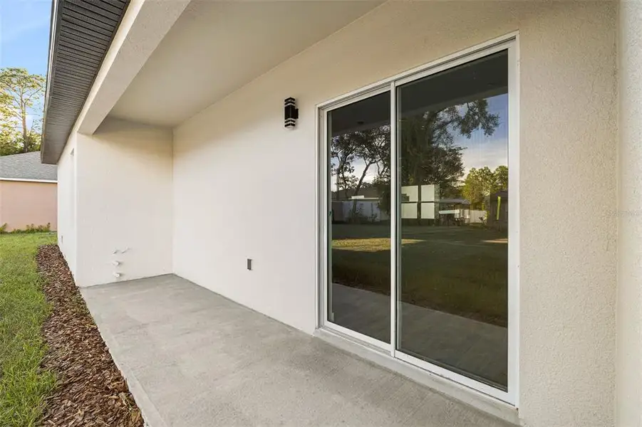 Exterior details and patio area of a home in , Ocala (Image 4). Exterior details and patio area of a home in , Ocala (Image 4).