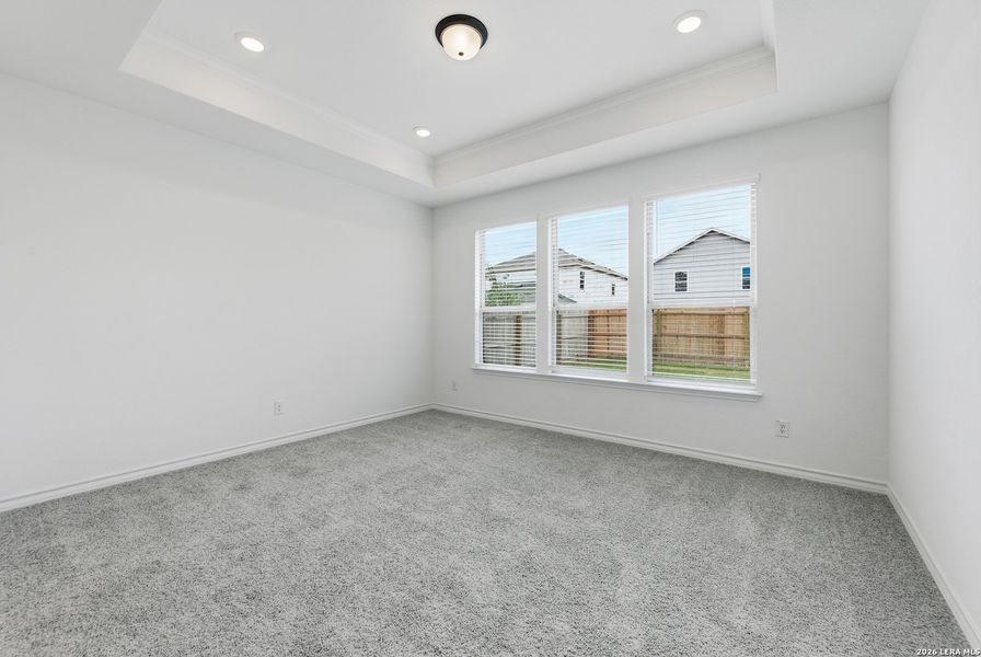 Spacious, unfurnished interior of a new home in Horizon Ridge, San Antonio (Image 13).