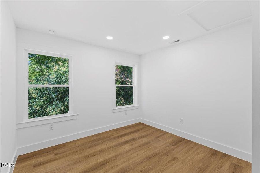 25-801 Dupree St 25-801 Dupree St