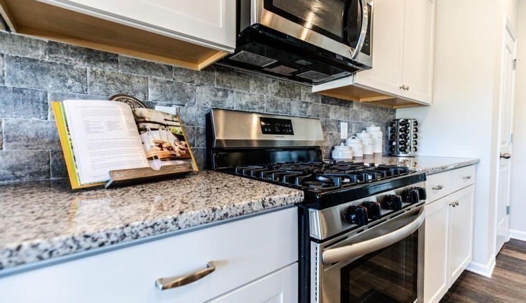 Furnished interior view inside a new home in Saddle Ridge, Calhoun (Image 10).