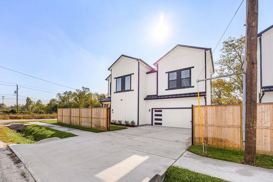 Front exterior of a new home in , Houston, TX, highlighting curb appeal (Image 19). Front exterior of a new home in , Houston, TX, highlighting curb appeal (Image 19).