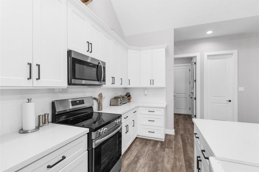 Furnished interior view inside a new home in , Magnolia (Image 14).