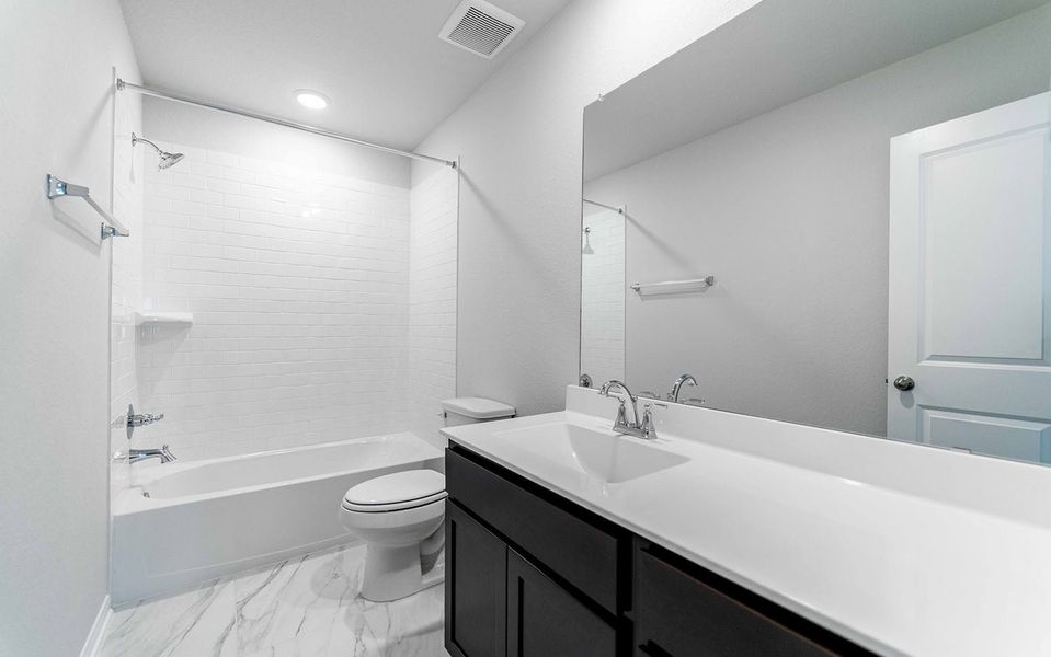 Furnished interior view inside a new home in Canterra Creek, Rosharon (Image 12).