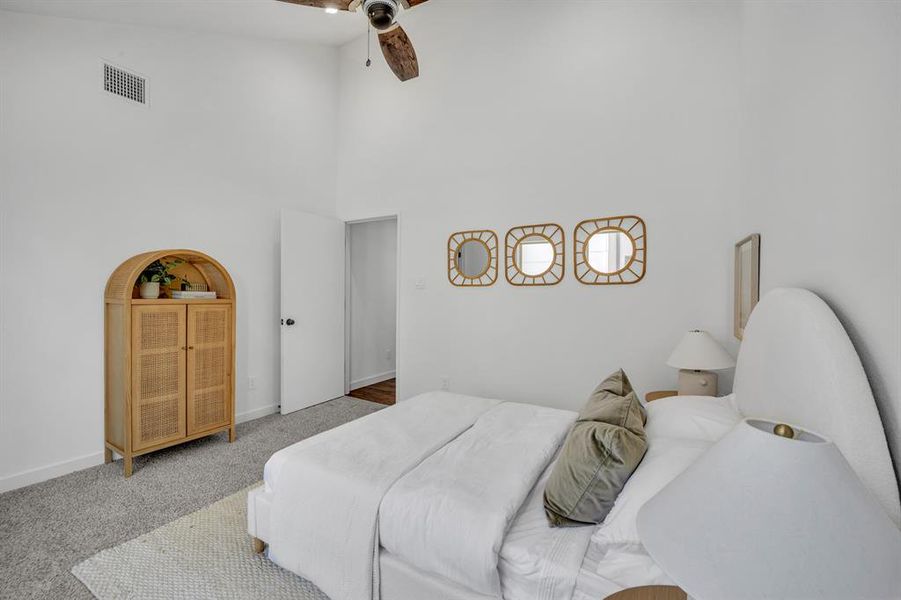 Furnished interior view inside a new home in , Dallas (Image 26). Furnished interior view inside a new home in , Dallas (Image 26).