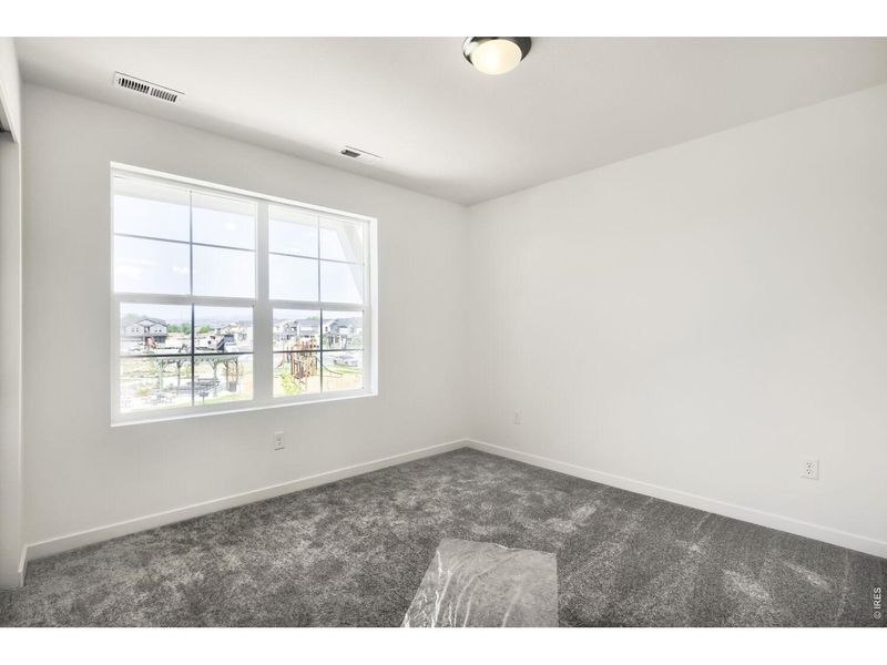 Spacious, unfurnished interior of a new home in Timber Lark, Fort Collins (Image 10).