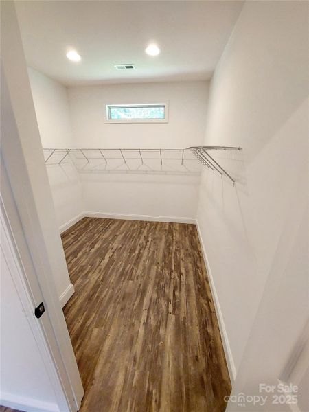 Spacious, unfurnished interior of a new home in , Hendersonville (Image 25).
