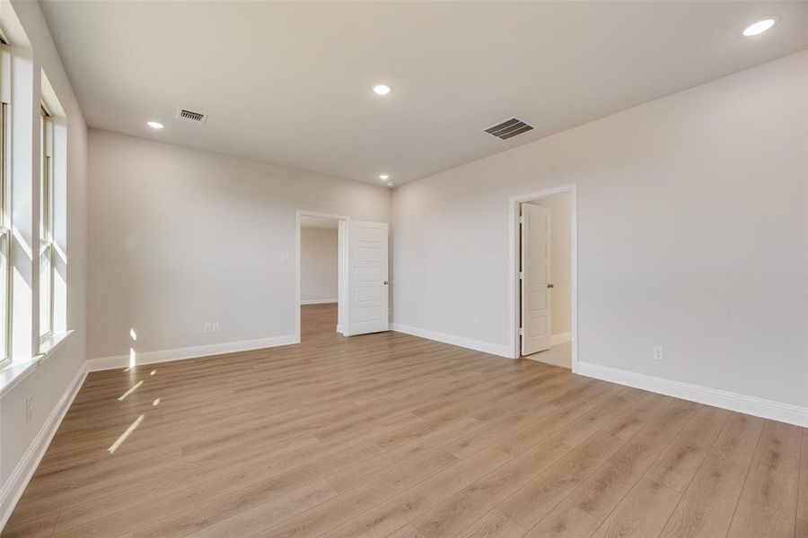 Spacious, unfurnished interior of a new home in Sutton Fields, Celina (Image 22). Spacious, unfurnished interior of a new home in Sutton Fields, Celina (Image 22).