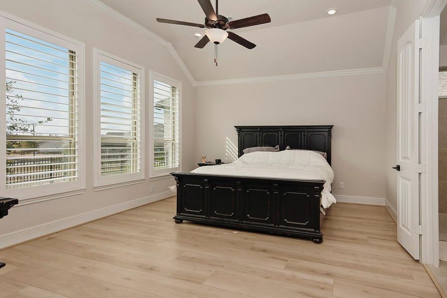 Furnished interior view inside a new home in Chambers Creek, Willis (Image 7). Furnished interior view inside a new home in Chambers Creek, Willis (Image 7).