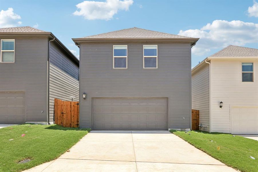 Front exterior of a new home in Oak Ridge Park, Corinth, TX, highlighting curb appeal (Image 2). Front exterior of a new home in Oak Ridge Park, Corinth, TX, highlighting curb appeal (Image 2).