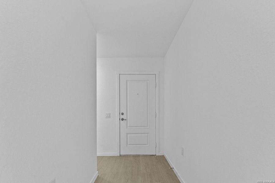 Spacious, unfurnished interior of a new home in Somerset Meadows, San Antonio (Image 21). Spacious, unfurnished interior of a new home in Somerset Meadows, San Antonio (Image 21).