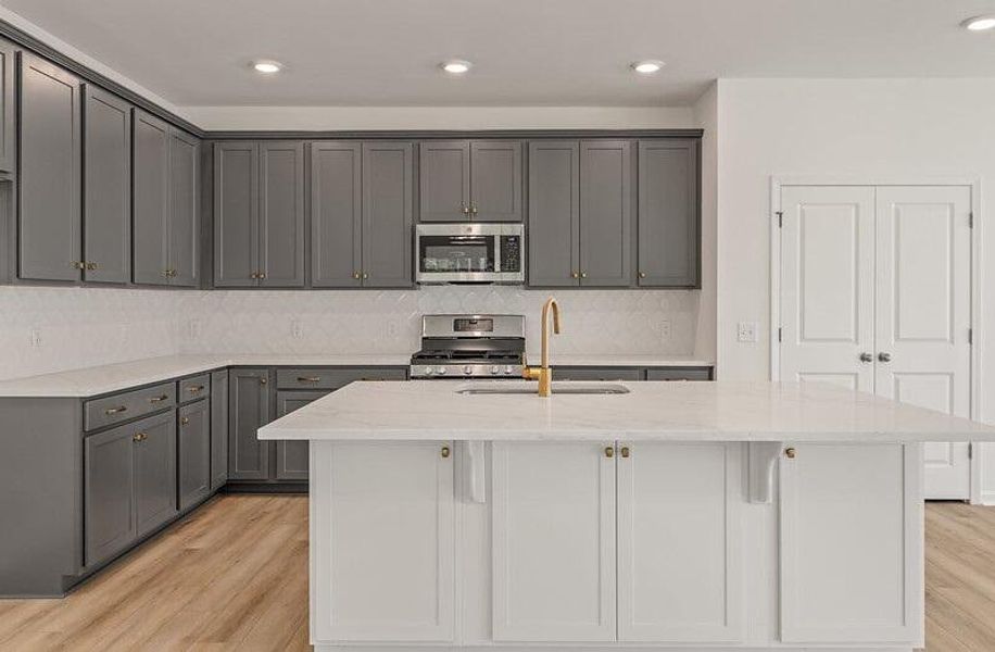 Furnished interior view inside a new home in Parker's Preserve, Ridgeville (Image 12). Furnished interior view inside a new home in Parker's Preserve, Ridgeville (Image 12).