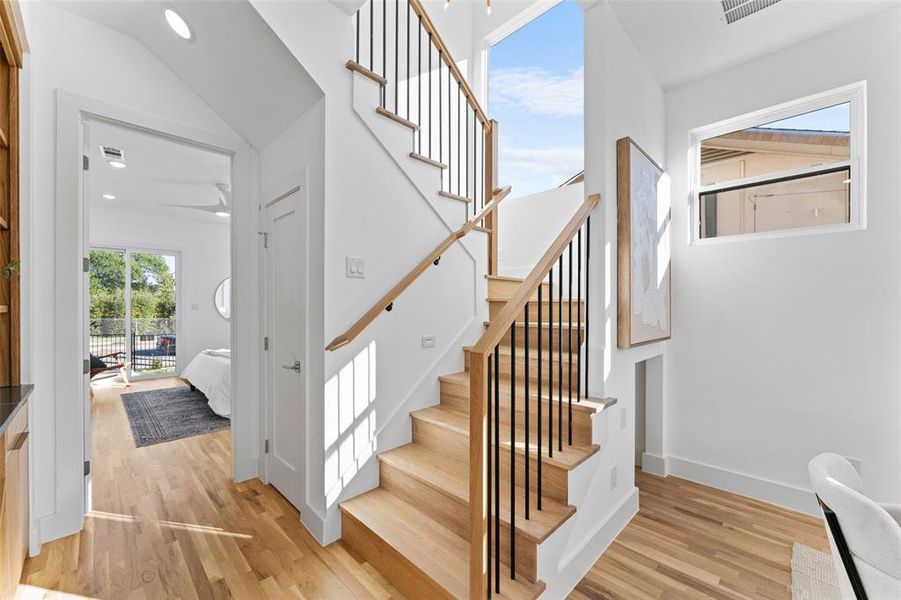 Spacious, unfurnished interior of a new home in , Dallas (Image 22).