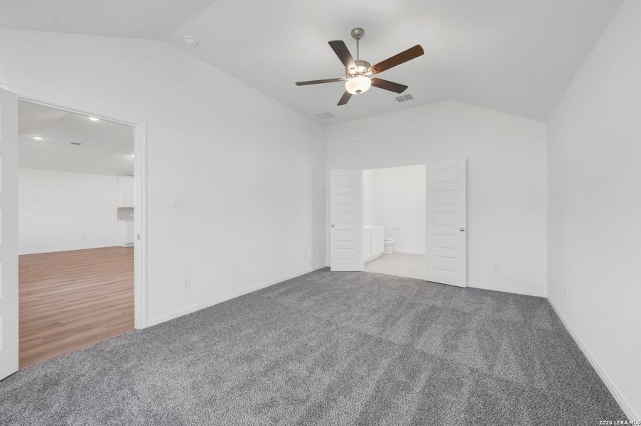 Spacious, unfurnished interior of a new home in Paloma Park, Converse (Image 37).