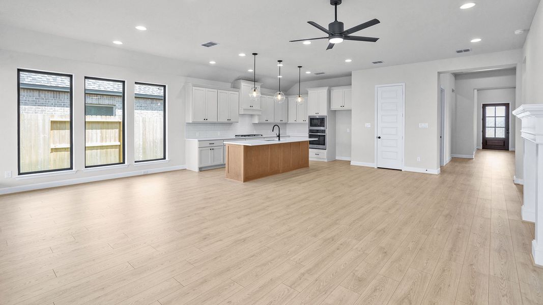 Spacious, unfurnished interior of a new home in Riceland, Mont Belvieu (Image 16). Spacious, unfurnished interior of a new home in Riceland, Mont Belvieu (Image 16).