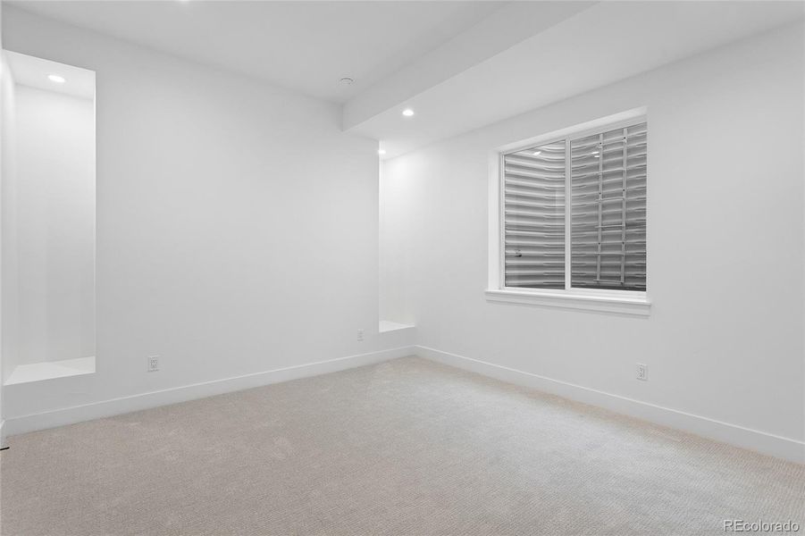 Spacious, unfurnished interior of a new home in , Denver (Image 27).