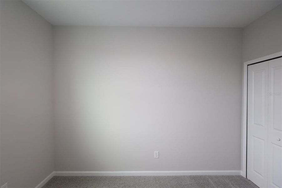 Spacious, unfurnished interior of a new home in Center Lake on the Park, St. Cloud (Image 17).
