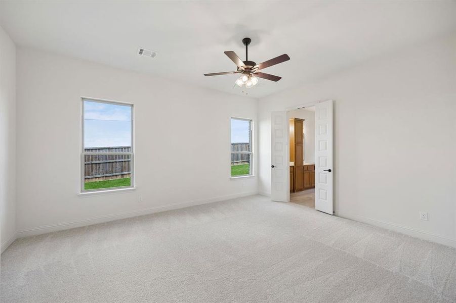 Spacious, unfurnished interior of a new home in Country Lakes, Denton (Image 14). Spacious, unfurnished interior of a new home in Country Lakes, Denton (Image 14).