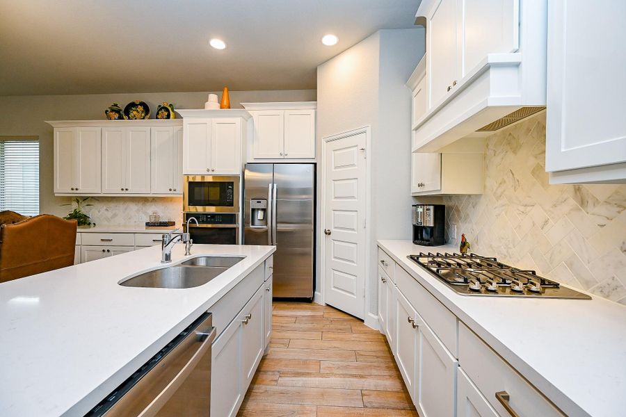 Image 14 of a home in The Grand Prairie 40'. Image 14 of a home in The Grand Prairie 40'.