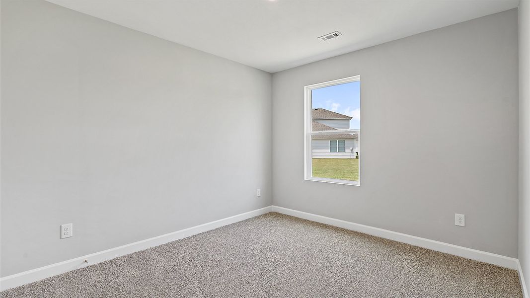 Spacious, unfurnished interior of a new home in Colonial East, Panama City Beach (Image 25).