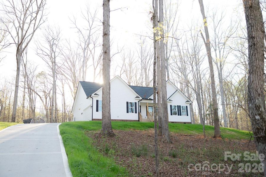 Image 12 of a home in .