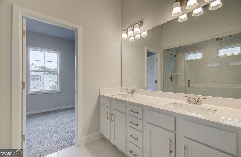 Furnished interior view inside a new home in Ponderosa Farms Estates, Gainesville (Image 8). Furnished interior view inside a new home in Ponderosa Farms Estates, Gainesville (Image 8).