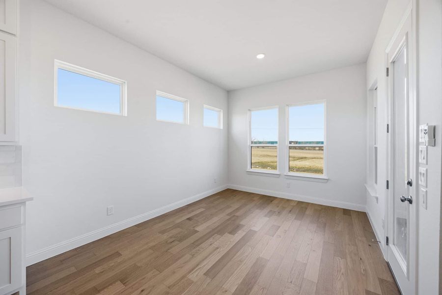 Spacious, unfurnished interior of a new home in Highland Crossing, Celina (Image 19).