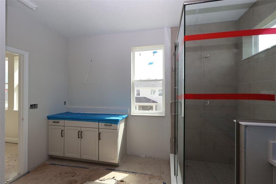 Image 37 of a home in Center Lake on the Park.