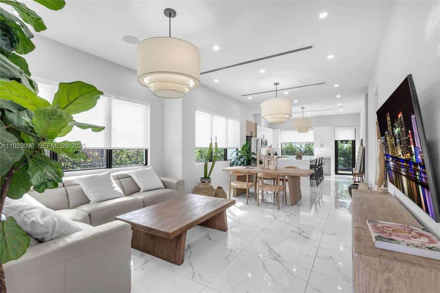 Furnished interior view inside a new home in , Hialeah (Image 25).
