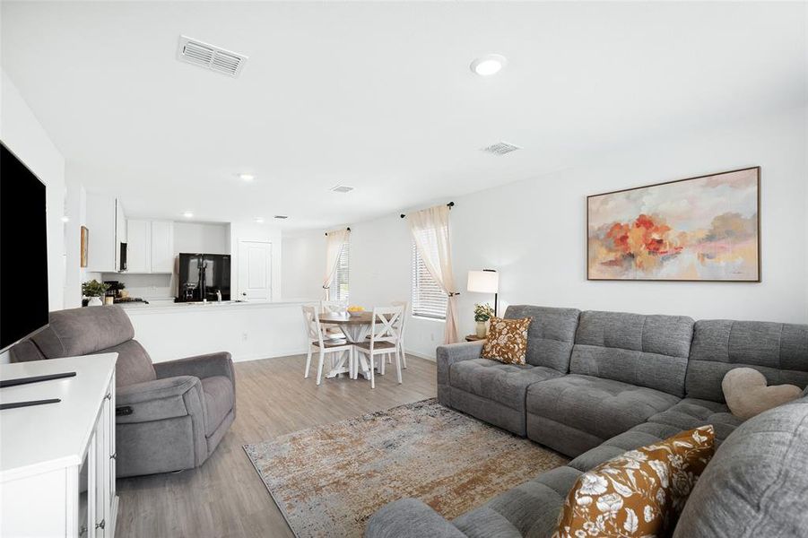 Furnished interior view inside a new home in Mobberly Farms, Pilot Point (Image 30).