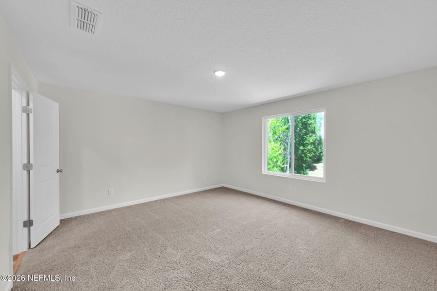 Spacious, unfurnished interior of a new home in Baxley Villas, Middleburg (Image 16).