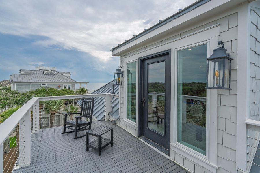 Exterior details and patio area of a home in , Edisto Island (Image 36).