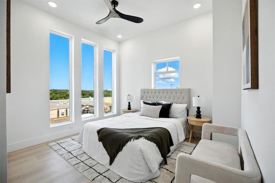 Furnished interior view inside a new home in , Dallas (Image 14).