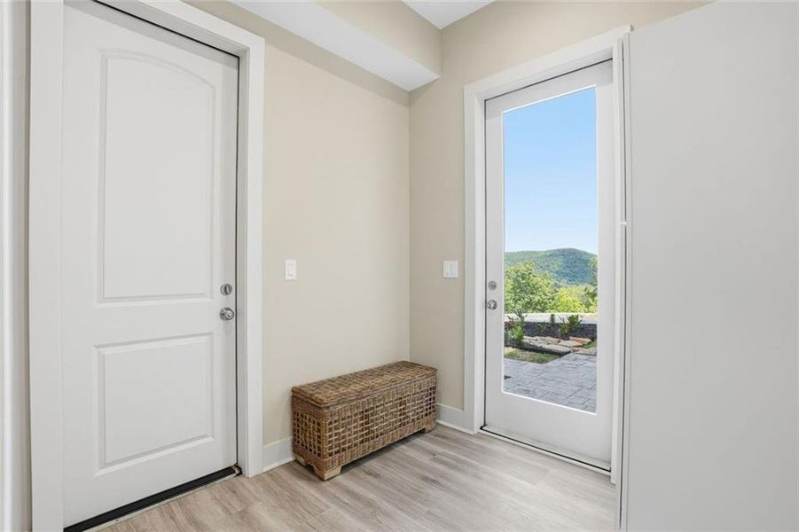 Spacious, unfurnished interior of a new home in , Clarkesville (Image 24).