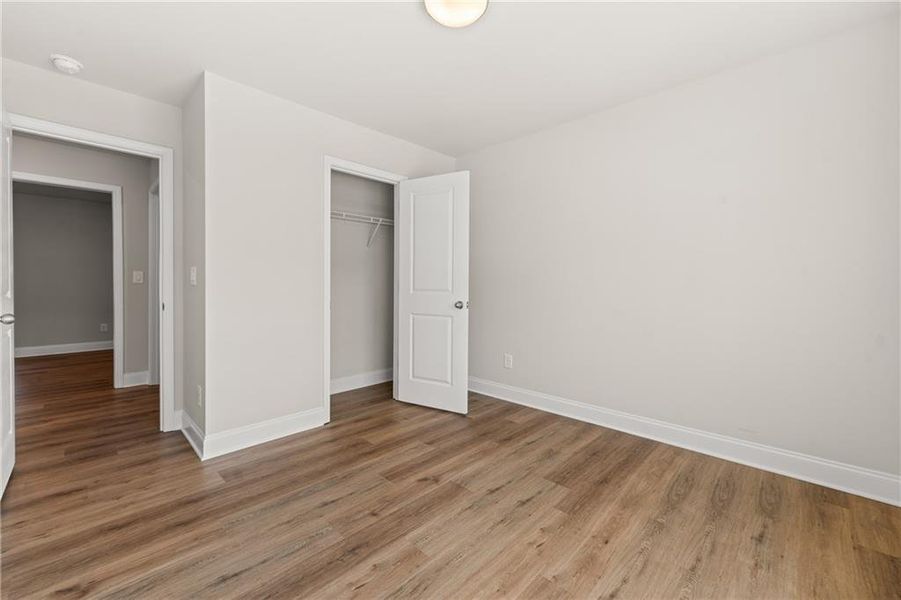Spacious, unfurnished interior of a new home in , Duluth (Image 38).