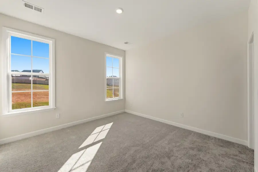 Spacious, unfurnished interior of a new home in Parris Meadows, Chesnee (Image 22).