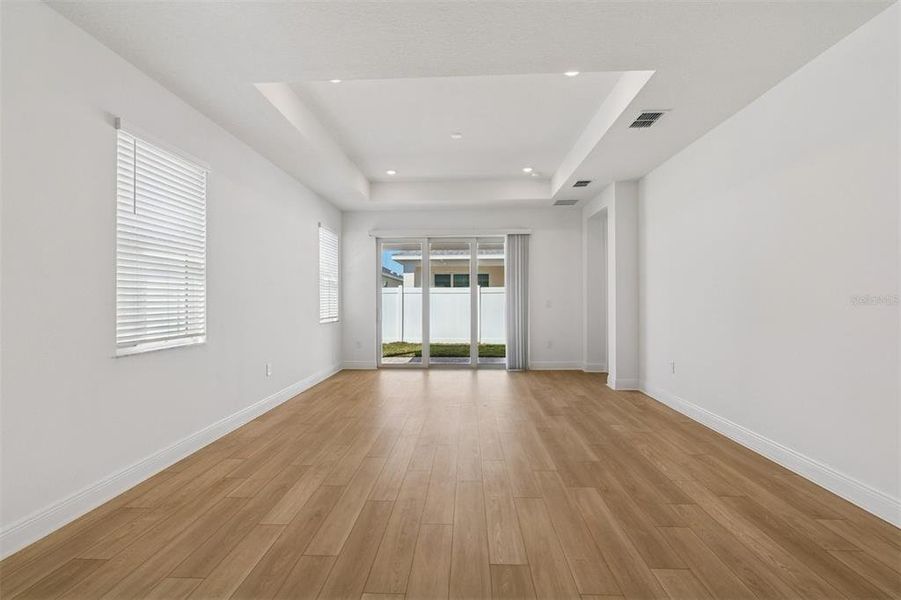 Spacious, unfurnished interior of a new home in SeaFlower, Bradenton (Image 13).