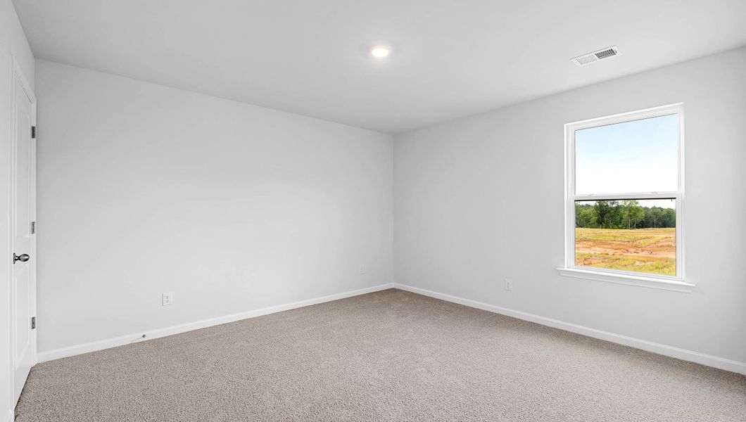Spacious, unfurnished interior of a new home in Cedar Gap, Fountain Inn (Image 23).