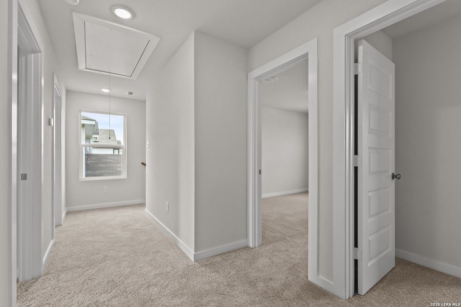 Spacious, unfurnished interior of a new home in Applewhite Meadows, San Antonio (Image 20). Spacious, unfurnished interior of a new home in Applewhite Meadows, San Antonio (Image 20).