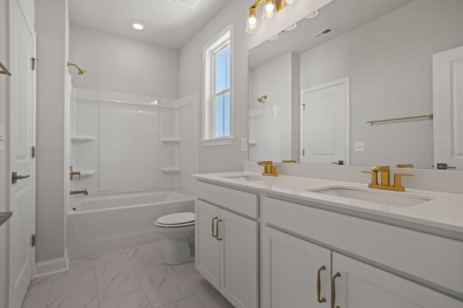 4br New Home in Simpsonville, SC.  - Slide 25