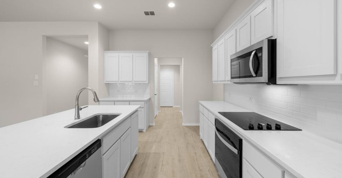 Representative exterior photo of a completed home built from the Hampton II by Impression Homes in Mountain Valley, Burleson, TX (Image 6). Representative exterior photo of a completed home built from the Hampton II by Impression Homes in Mountain Valley, Burleson, TX (Image 6).