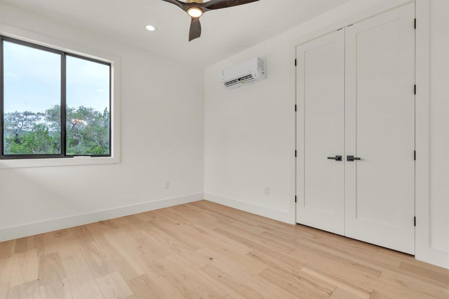 Spacious, unfurnished interior of a new home in , Lago Vista (Image 20). Spacious, unfurnished interior of a new home in , Lago Vista (Image 20).