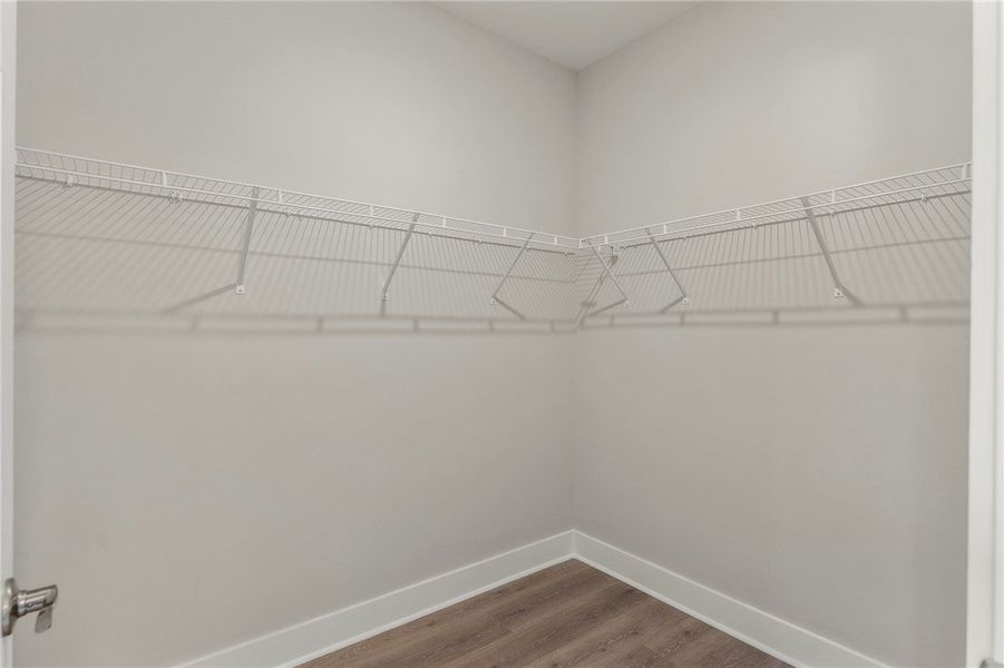 Spacious, unfurnished interior of a new home in Cross Creek Plantation, Seneca (Image 30).